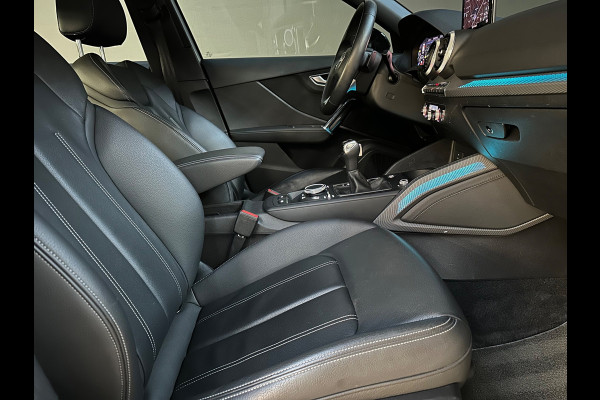 Audi Q2 35 TFSI S Line. Pano - Matrix - Ambiance - B&O - ACC