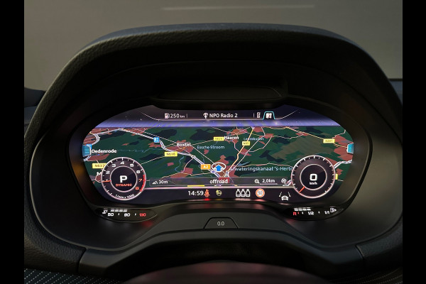 Audi Q2 35 TFSI S Line. Pano - Matrix - Ambiance - B&O - ACC