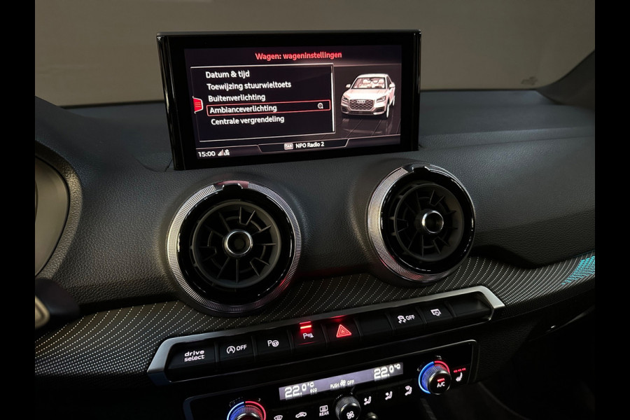 Audi Q2 35 TFSI S Line. Pano - Matrix - Ambiance - B&O - ACC