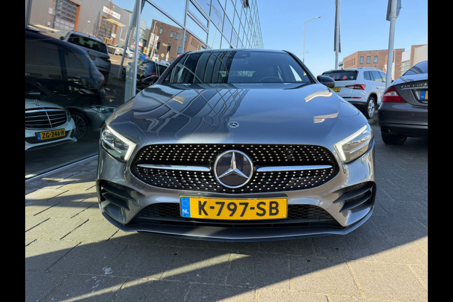 Mercedes-Benz A-Klasse 180 Business Solution AMG Pano,sfeerverlichting