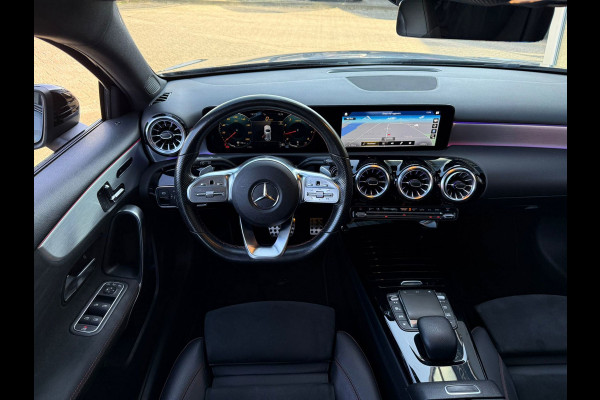Mercedes-Benz A-Klasse 180 Business Solution AMG Pano,sfeerverlichting