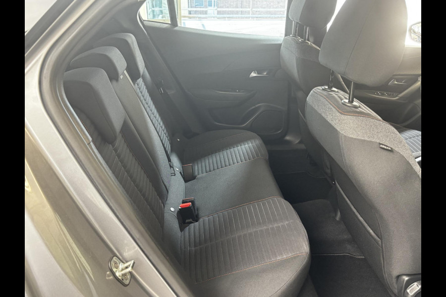 Peugeot 2008 1.2 PureTech Active Navigatie | Cruise control | Android auto / Apple carplay | Parkeersensoren achter