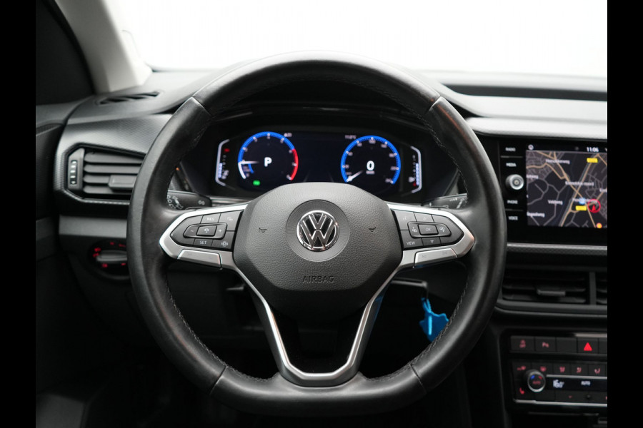 Volkswagen T-Cross 1.0 TSI R-Line 116pk DSG | Adaptive Cruise | Apple Carplay | Voorstoelen Verwarmd | Blis | Virtual Cockpit | Navigatie | DAB |