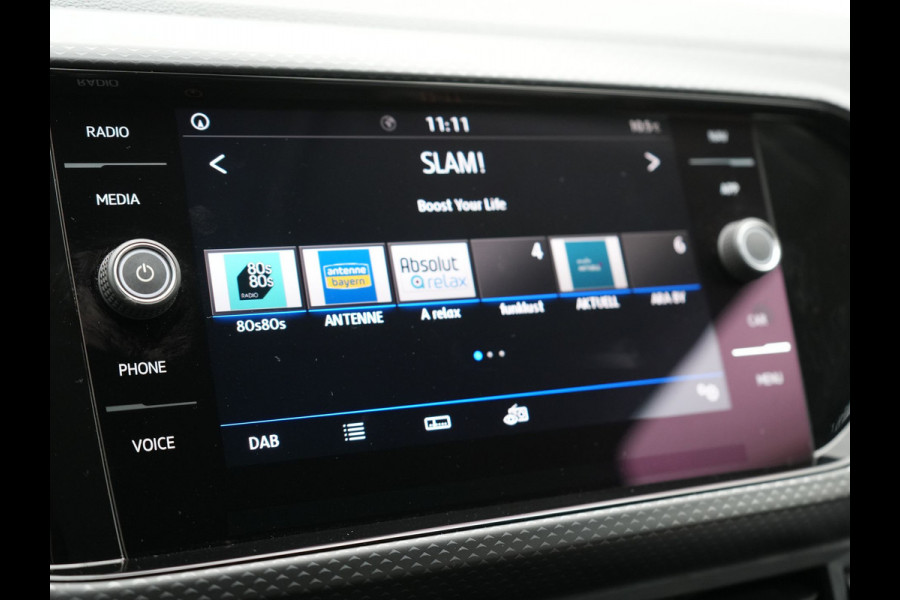 Volkswagen T-Cross 1.0 TSI R-Line 116pk DSG | Adaptive Cruise | Apple Carplay | Voorstoelen Verwarmd | Blis | Virtual Cockpit | Navigatie | DAB |