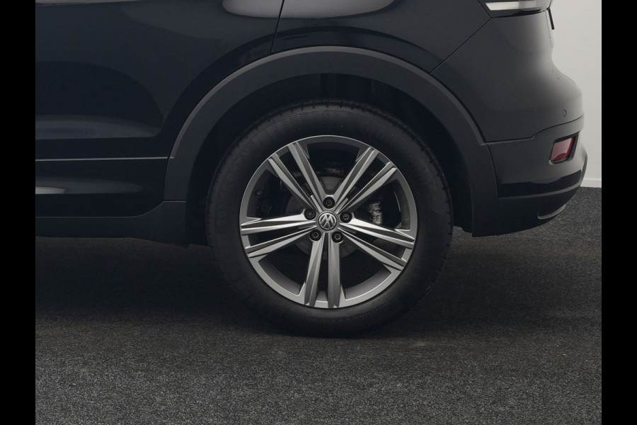Volkswagen T-Cross 1.0 TSI R-Line 116pk DSG | Adaptive Cruise | Apple Carplay | Voorstoelen Verwarmd | Blis | Virtual Cockpit | Navigatie | DAB |