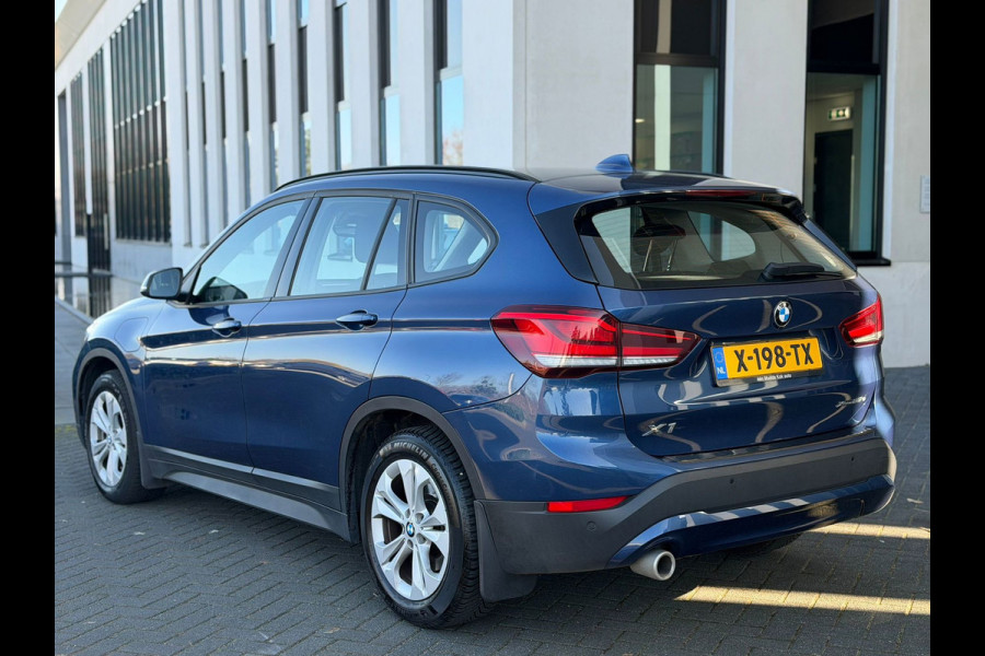 BMW X1 XDrive25e AUTOMAAT Executive, electrisch bedienbare achterklep,dab,stoelverwarming, led verlichting