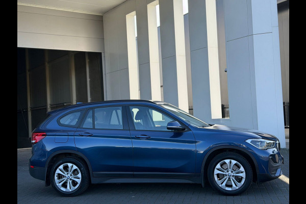 BMW X1 XDrive25e AUTOMAAT Executive, electrisch bedienbare achterklep,dab,stoelverwarming, led verlichting