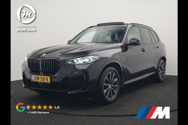 BMW X5 xDrive50e M Sport PHEV 490pk Dealer O.H. | Panodak | Luchtvering | Adaptive Cruise | Head Up | 360 Camera | Harman / Kardon | Lederen Sportstoelen Memory & Verwarmd | Sfeerverlichting | Apple Carplay | Keyless | Blis | 20"L.M | Plug
