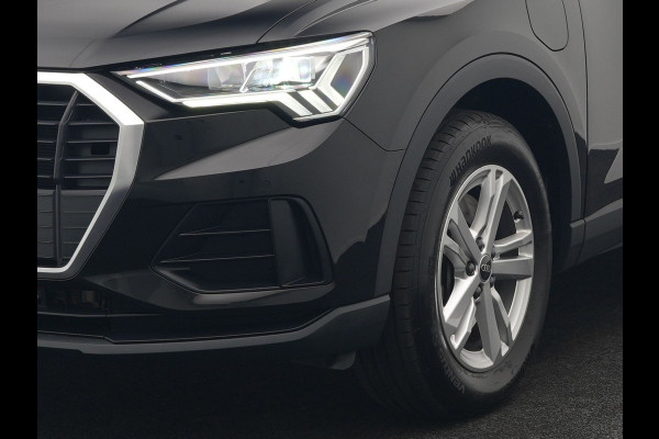 Audi Q3 45 TFSI e PHEV 245pk Dealer O.H. | Trekhaak Af Fabriek | Panodak | Camera | Alcantara Sportstoelen Verwarmd | Apple Carplay | Keyless | Blis | LED Koplampen | Virtual | Navigatie | DAB | Plug In Hybrid |