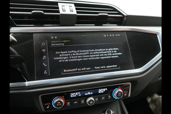 Audi Q3 45 TFSI e PHEV 245pk Dealer O.H. | Trekhaak Af Fabriek | Panodak | Camera | Alcantara Sportstoelen Verwarmd | Apple Carplay | Keyless | Blis | LED Koplampen | Virtual | Navigatie | DAB | Plug In Hybrid |