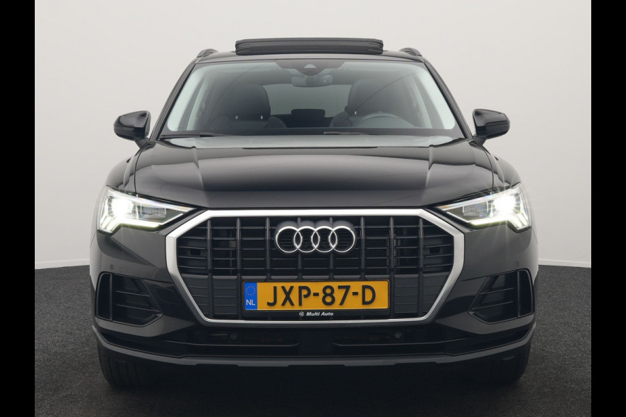 Audi Q3 45 TFSI e PHEV 245pk Dealer O.H. | Trekhaak Af Fabriek | Panodak | Camera | Alcantara Sportstoelen Verwarmd | Apple Carplay | Keyless | Blis | LED Koplampen | Virtual | Navigatie | DAB | Plug In Hybrid |