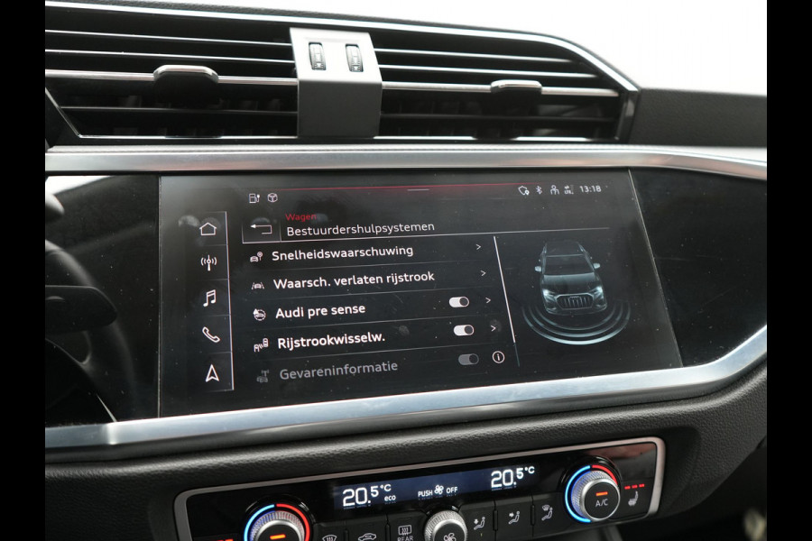 Audi Q3 45 TFSI e PHEV 245pk Dealer O.H. | Trekhaak Af Fabriek | Panodak | Camera | Alcantara Sportstoelen Verwarmd | Apple Carplay | Keyless | Blis | LED Koplampen | Virtual | Navigatie | DAB | Plug In Hybrid |