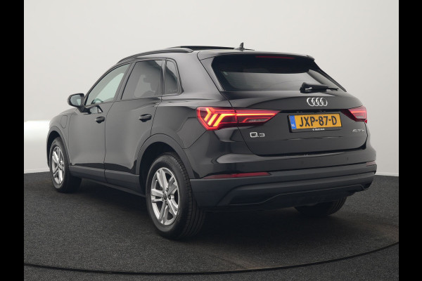 Audi Q3 45 TFSI e PHEV 245pk Dealer O.H. | Trekhaak Af Fabriek | Panodak | Camera | Alcantara Sportstoelen Verwarmd | Apple Carplay | Keyless | Blis | LED Koplampen | Virtual | Navigatie | DAB | Plug In Hybrid |