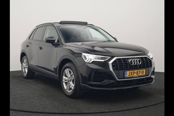 Audi Q3 45 TFSI e PHEV 245pk Dealer O.H. | Trekhaak Af Fabriek | Panodak | Camera | Alcantara Sportstoelen Verwarmd | Apple Carplay | Keyless | Blis | LED Koplampen | Virtual | Navigatie | DAB | Plug In Hybrid |