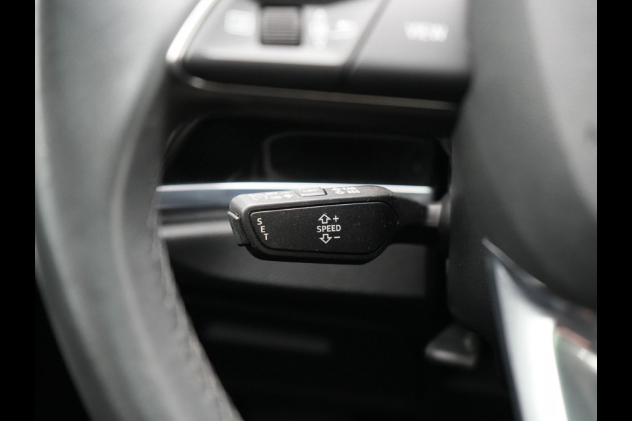 Audi Q3 45 TFSI e PHEV 245pk Dealer O.H. | Trekhaak Af Fabriek | Panodak | Camera | Alcantara Sportstoelen Verwarmd | Apple Carplay | Keyless | Blis | LED Koplampen | Virtual | Navigatie | DAB | Plug In Hybrid |