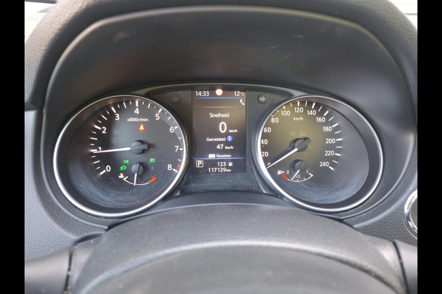 Nissan QASHQAI 1.3 DIG-T Tekna DCT Automaat | Panodak | Trekhaak | LED | 360Cam | Climate | Navi  | All Season banden |