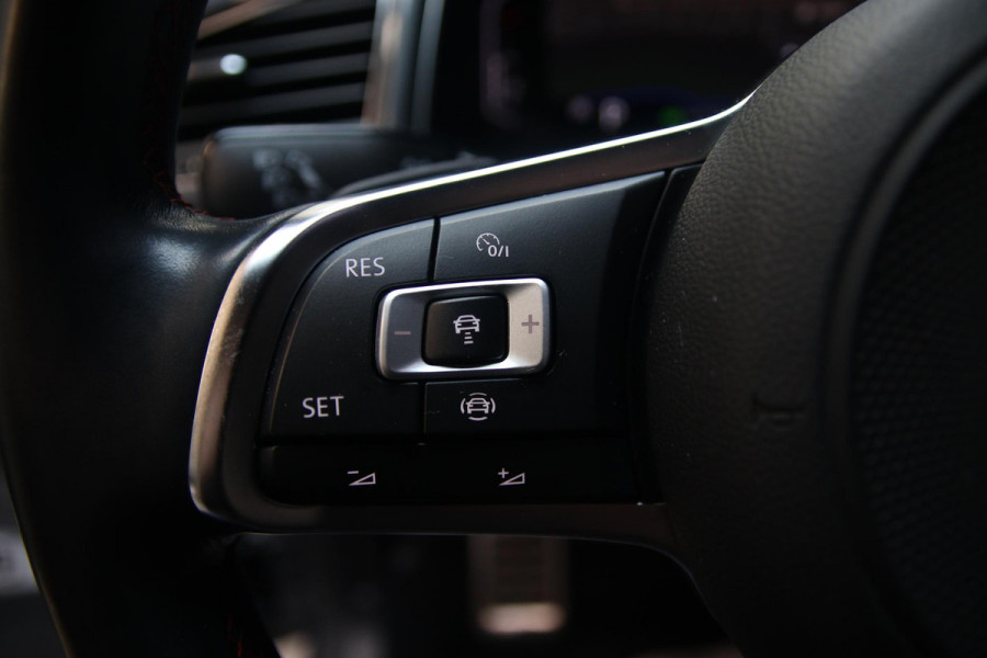 Volkswagen T-Roc 1.5 TSI R-line Sport BTW-LED-NAP-VIRTUAL-CAMERA