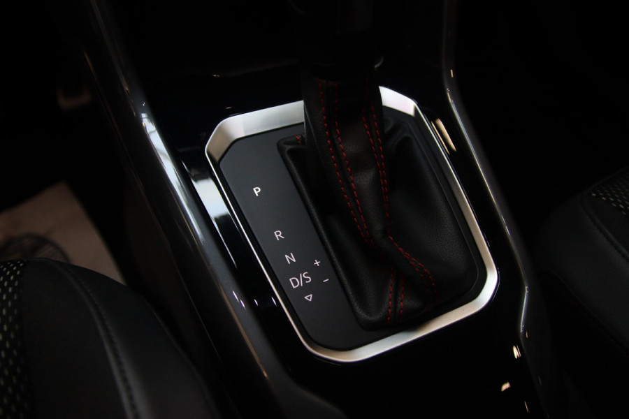 Volkswagen T-Roc 1.5 TSI R-line Sport BTW-LED-NAP-VIRTUAL-CAMERA