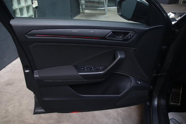 Volkswagen T-Roc 1.5 TSI R-line Sport BTW-LED-NAP-VIRTUAL-CAMERA