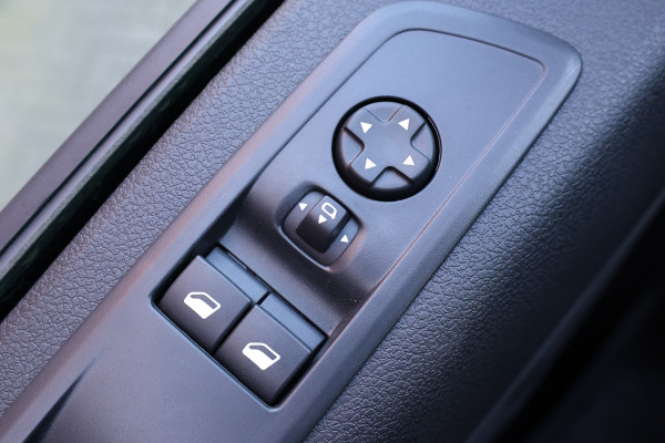 Opel Vivaro 2.0 BlueHDi L3H1 DC AUT | Dubbel cabine | Blind Spot | Navigatie | CarPlay | Camera | L+R Schuifdeur | Lane Assist | DAB | BPM Vrij | 6-Zitter | Nieuwe APK