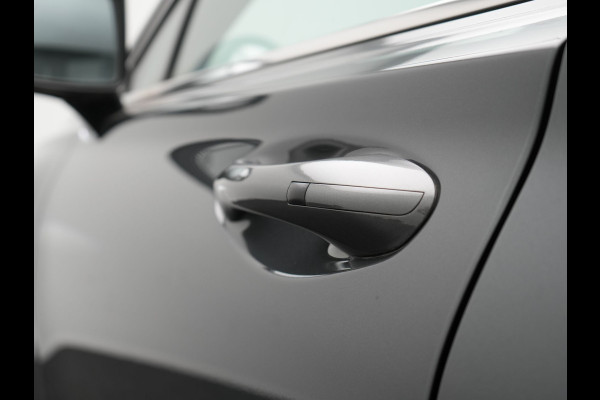 Hyundai Santa Fe 1.6 T-GDI Comfort Smart Sky Plug In Hybrid 266pk Dealer O.H. PHEV | Trekhaak Afn. | Panodak | Adaptive Cruise | Camera | Krell Audio | Lederen Sportstoelen Verwarmd | Apple Carplay | Keyless | Blis | Stuur Verwarmd | Navigatie | DAB |