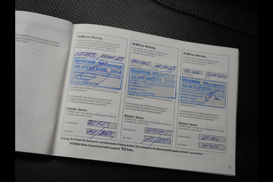 Hyundai Santa Fe 1.6 T-GDI Comfort Smart Sky Plug In Hybrid 266pk Dealer O.H. PHEV | Trekhaak Afn. | Panodak | Adaptive Cruise | Camera | Krell Audio | Lederen Sportstoelen Verwarmd | Apple Carplay | Keyless | Blis | Stuur Verwarmd | Navigatie | DAB |