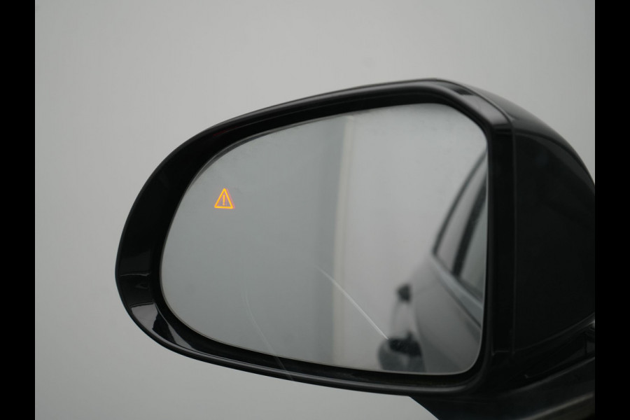 Hyundai Santa Fe 1.6 T-GDI Comfort Smart Sky Plug In Hybrid 266pk Dealer O.H. PHEV | Trekhaak Afn. | Panodak | Adaptive Cruise | Camera | Krell Audio | Lederen Sportstoelen Verwarmd | Apple Carplay | Keyless | Blis | Stuur Verwarmd | Navigatie | DAB |