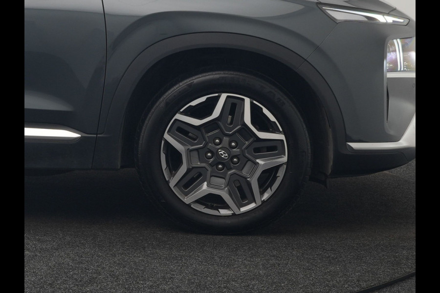 Hyundai Santa Fe 1.6 T-GDI Comfort Smart Sky Plug In Hybrid 266pk Dealer O.H. PHEV | Trekhaak Afn. | Panodak | Adaptive Cruise | Camera | Krell Audio | Lederen Sportstoelen Verwarmd | Apple Carplay | Keyless | Blis | Stuur Verwarmd | Navigatie | DAB |