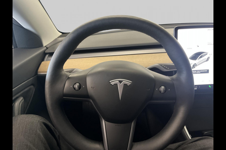 Tesla Model 3 Standard RWD Plus 60 kWh