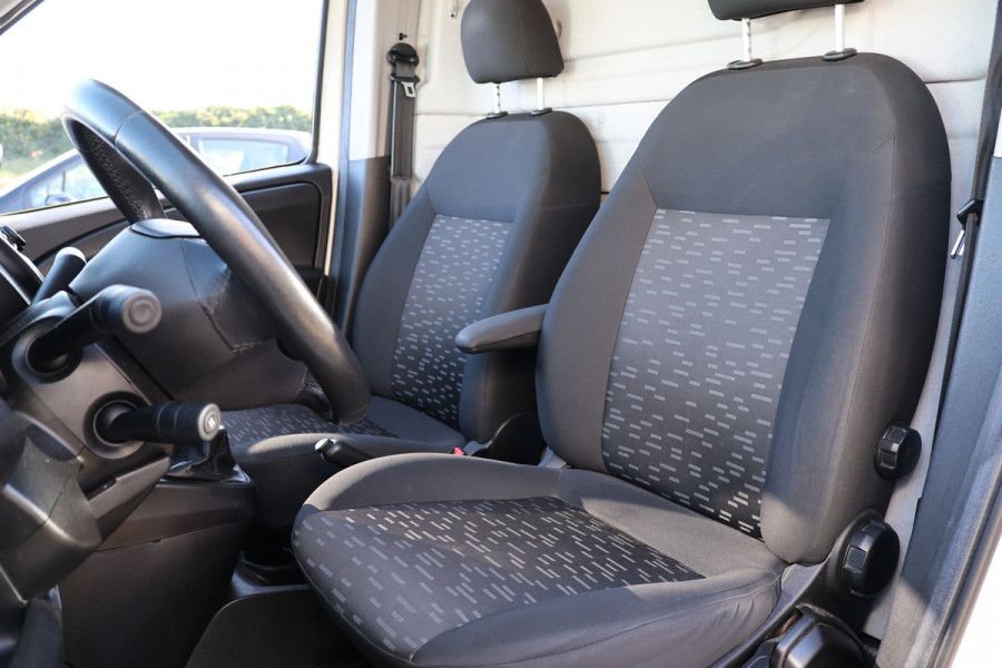 Opel Combo 1.3 CDTi L2H1 Sport | Stoelverwarming | Cruise control | Alarm Klasse 3 | Airco | Elek ramen | Trekhaak | Betimmering | Nieuwe APK | NAP Logisch