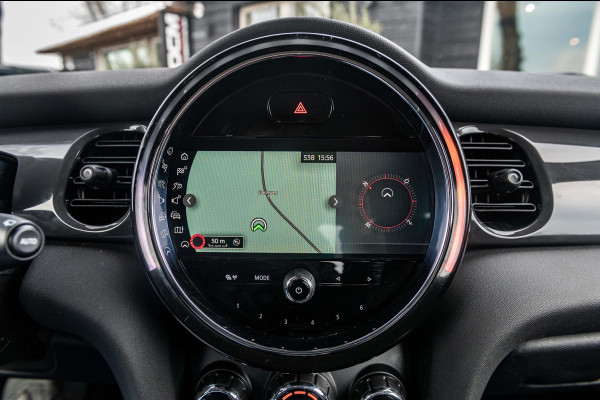 MINI Mini 1.5 One Essential I NAP I Navigatie I Climate I Cruise I Dealeronderhouden I 1e Eigenaar I BTW Auto