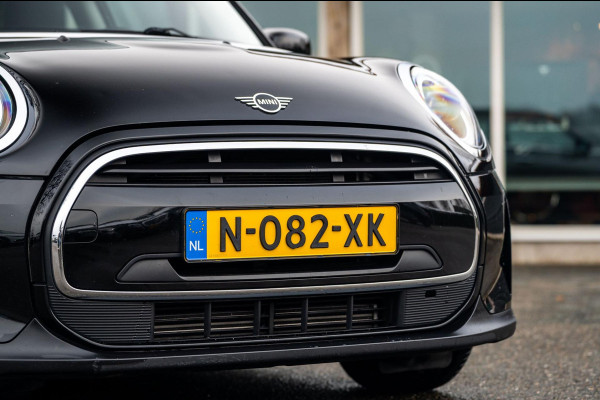 MINI Mini 1.5 One Essential I NAP I Navigatie I Climate I Cruise I Dealeronderhouden I 1e Eigenaar I BTW Auto