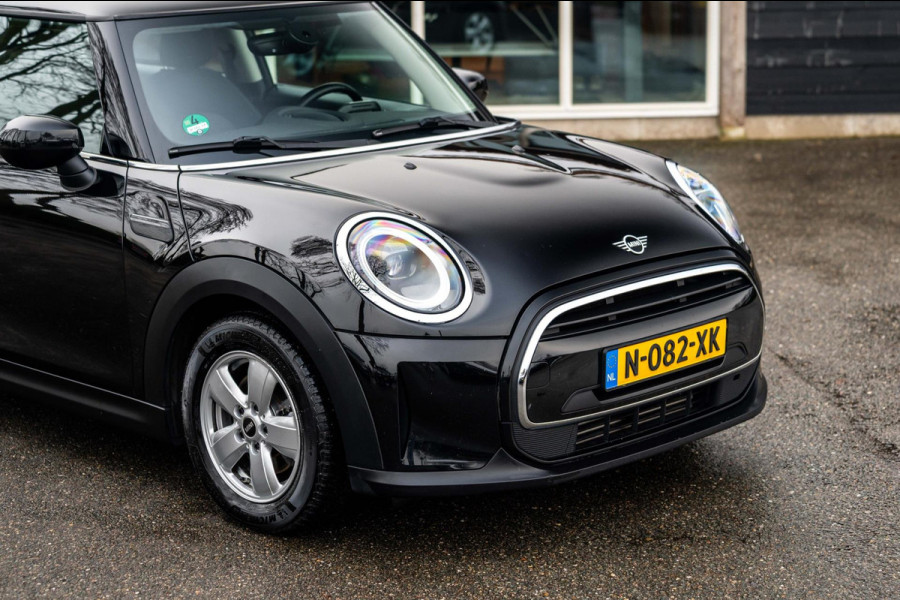 MINI Mini 1.5 One Essential I NAP I Navigatie I Climate I Cruise I Dealeronderhouden I 1e Eigenaar I BTW Auto