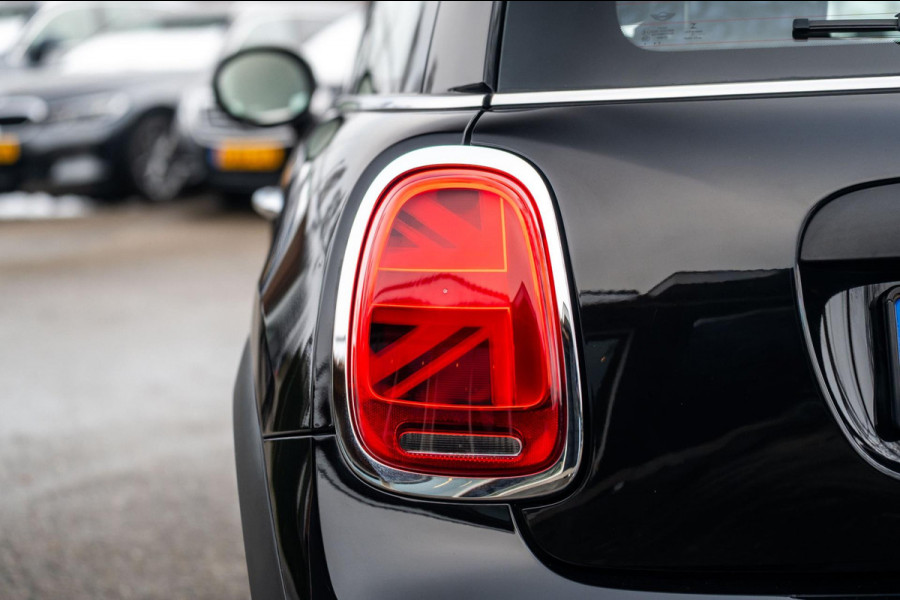 MINI Mini 1.5 One Essential I NAP I Navigatie I Climate I Cruise I Dealeronderhouden I 1e Eigenaar I BTW Auto