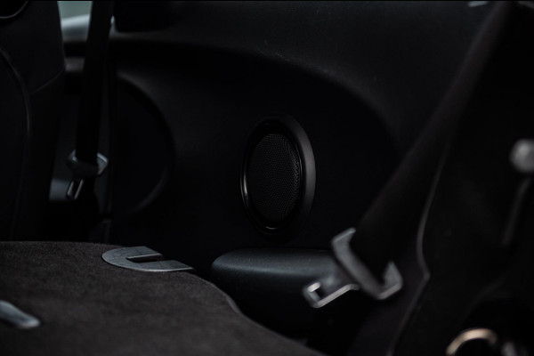 MINI Mini 1.5 One Essential I NAP I Navigatie I Climate I Cruise I Dealeronderhouden I 1e Eigenaar I BTW Auto