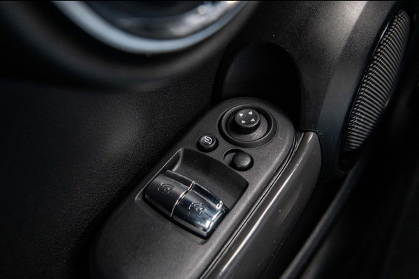 MINI Mini 1.5 One Essential I NAP I Navigatie I Climate I Cruise I Dealeronderhouden I 1e Eigenaar I BTW Auto