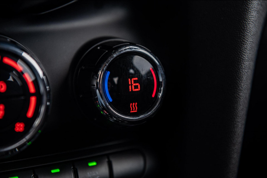 MINI Mini 1.5 One Essential I NAP I Navigatie I Climate I Cruise I Dealeronderhouden I 1e Eigenaar I BTW Auto