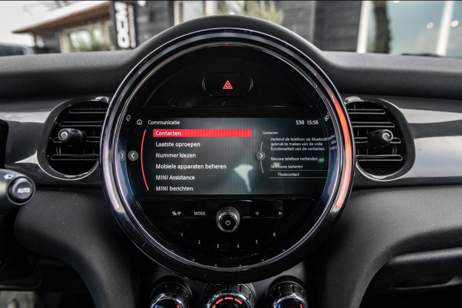 MINI Mini 1.5 One Essential I NAP I Navigatie I Climate I Cruise I Dealeronderhouden I 1e Eigenaar I BTW Auto