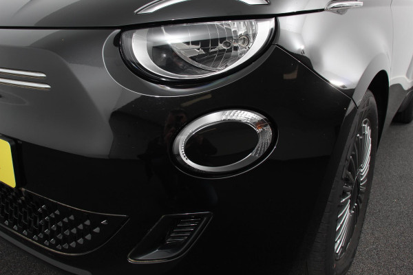 Fiat 500 -e 42 kWh 118pk Icon | Actieradius WLTP 329km! | Navigatie | Apple Carplay/Android Auto | Cruise Control | Comfort-pakket | Climate Control