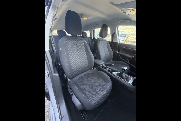Peugeot 308 SW 110pk Allure (Automatische Airco - Navigatie - Parkeersensoren - Apple Carplay - Lichtmetalen velgen)