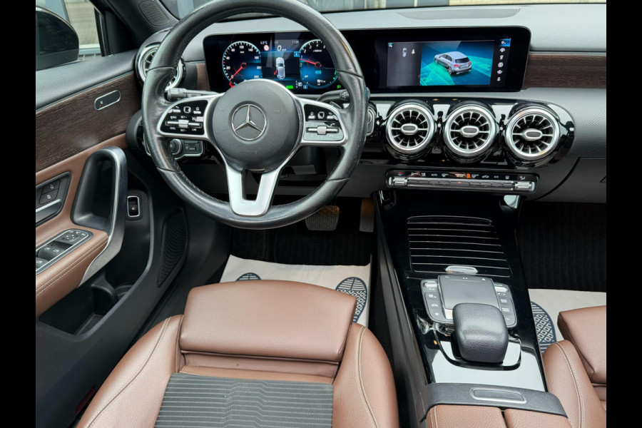 Mercedes-Benz A-Klasse 250 e Premium Plus l Sfeerverlichting l Pano l 360 camera