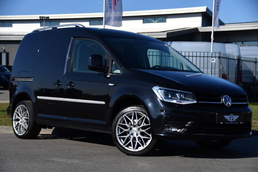Volkswagen Caddy 2.0 TDI L1H1 Highline Black Edition Adaptieve Cruise, Carplay, 150pk, Automaat, LED, Stoelverwarming, Leder, Multimedia, Voorruit verwarming, Uniek!