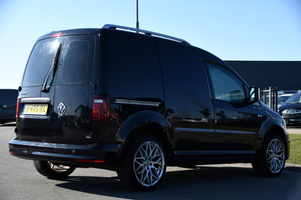 Volkswagen Caddy 2.0 TDI L1H1 Highline Black Edition Adaptieve Cruise, Carplay, 150pk, Automaat, LED, Stoelverwarming, Leder, Multimedia, Voorruit verwarming, Uniek!