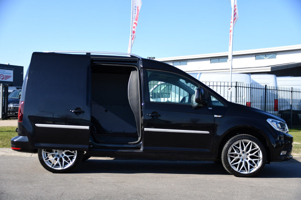 Volkswagen Caddy 2.0 TDI L1H1 Highline Black Edition Adaptieve Cruise, Carplay, 150pk, Automaat, LED, Stoelverwarming, Leder, Multimedia, Voorruit verwarming, Uniek!