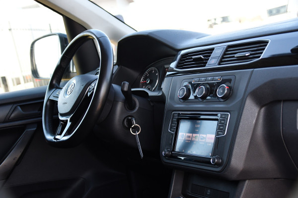 Volkswagen Caddy 2.0 TDI L1H1 Highline Black Edition Adaptieve Cruise, Carplay, 150pk, Automaat, LED, Stoelverwarming, Leder, Multimedia, Voorruit verwarming, Uniek!