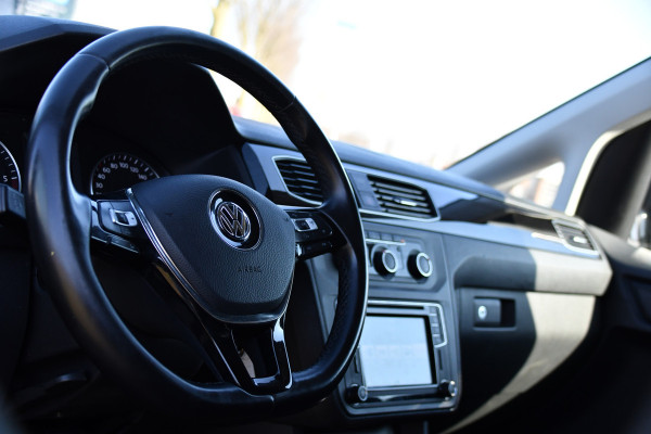 Volkswagen Caddy 2.0 TDI L1H1 Highline Black Edition Adaptieve Cruise, Carplay, 150pk, Automaat, LED, Stoelverwarming, Leder, Multimedia, Voorruit verwarming, Uniek!