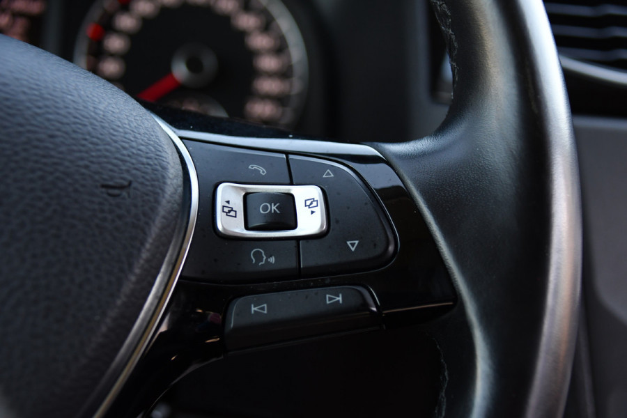 Volkswagen Caddy 2.0 TDI L1H1 Highline Black Edition Adaptieve Cruise, Carplay, 150pk, Automaat, LED, Stoelverwarming, Leder, Multimedia, Voorruit verwarming, Uniek!