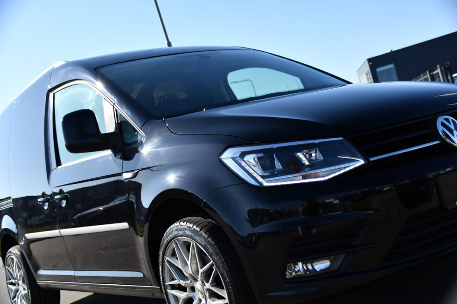 Volkswagen Caddy 2.0 TDI L1H1 Highline Black Edition Adaptieve Cruise, Carplay, 150pk, Automaat, LED, Stoelverwarming, Leder, Multimedia, Voorruit verwarming, Uniek!