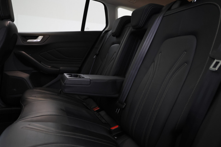 Ford FOCUS Wagon 1.5 EcoBlue Vingale Panorama, Leer, Xenon, Climate, Trekhaak