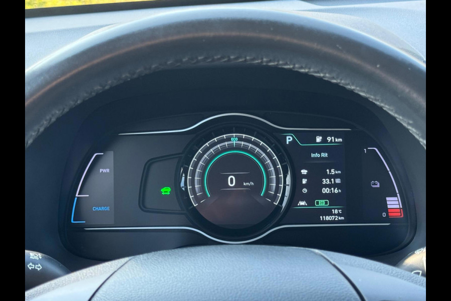 Hyundai Kona EV Comfort 64 kWh, achteruitrijcamera, SOH 100 % adaptief cruise, led verlichting, digitaal cockpit, NL auto met nap